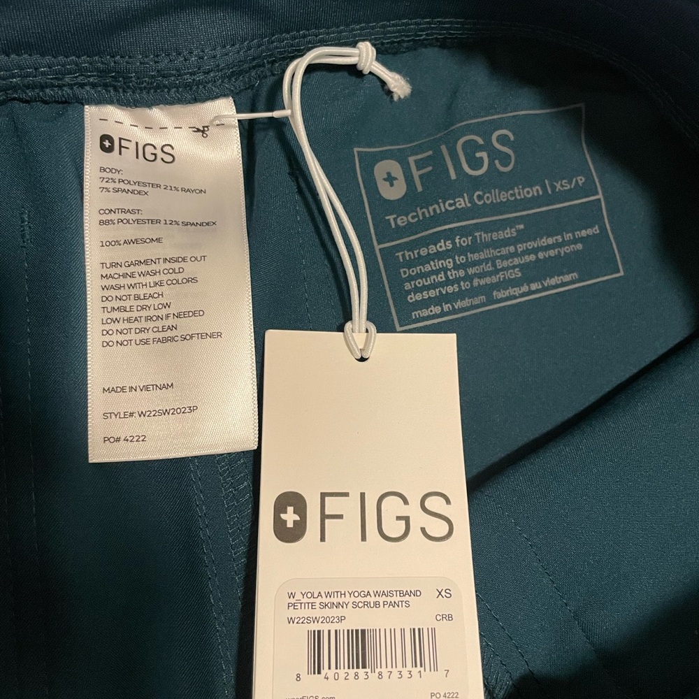 Yola Skinny XSP scrub pant. Brand new with tag.